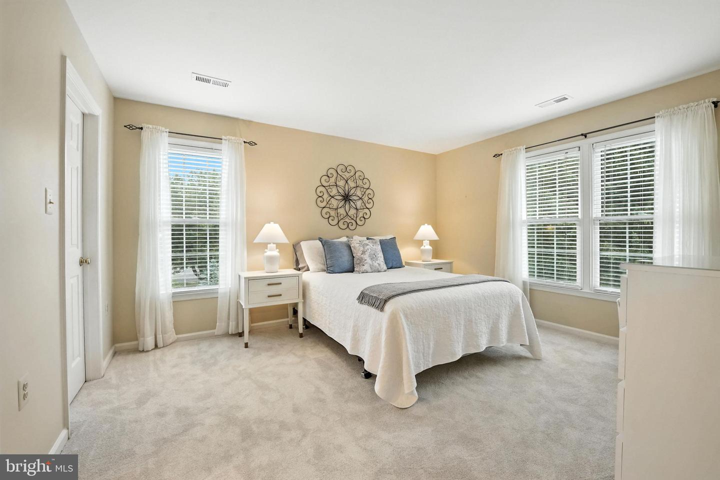 638 MEADE DR SW, LEESBURG, Virginia 20175, 4 Bedrooms Bedrooms, ,4 BathroomsBathrooms,Residential,For sale,638 MEADE DR SW,VALO2098902 MLS # VALO2098902