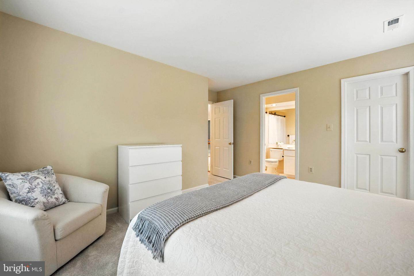 638 MEADE DR SW, LEESBURG, Virginia 20175, 4 Bedrooms Bedrooms, ,4 BathroomsBathrooms,Residential,For sale,638 MEADE DR SW,VALO2098902 MLS # VALO2098902