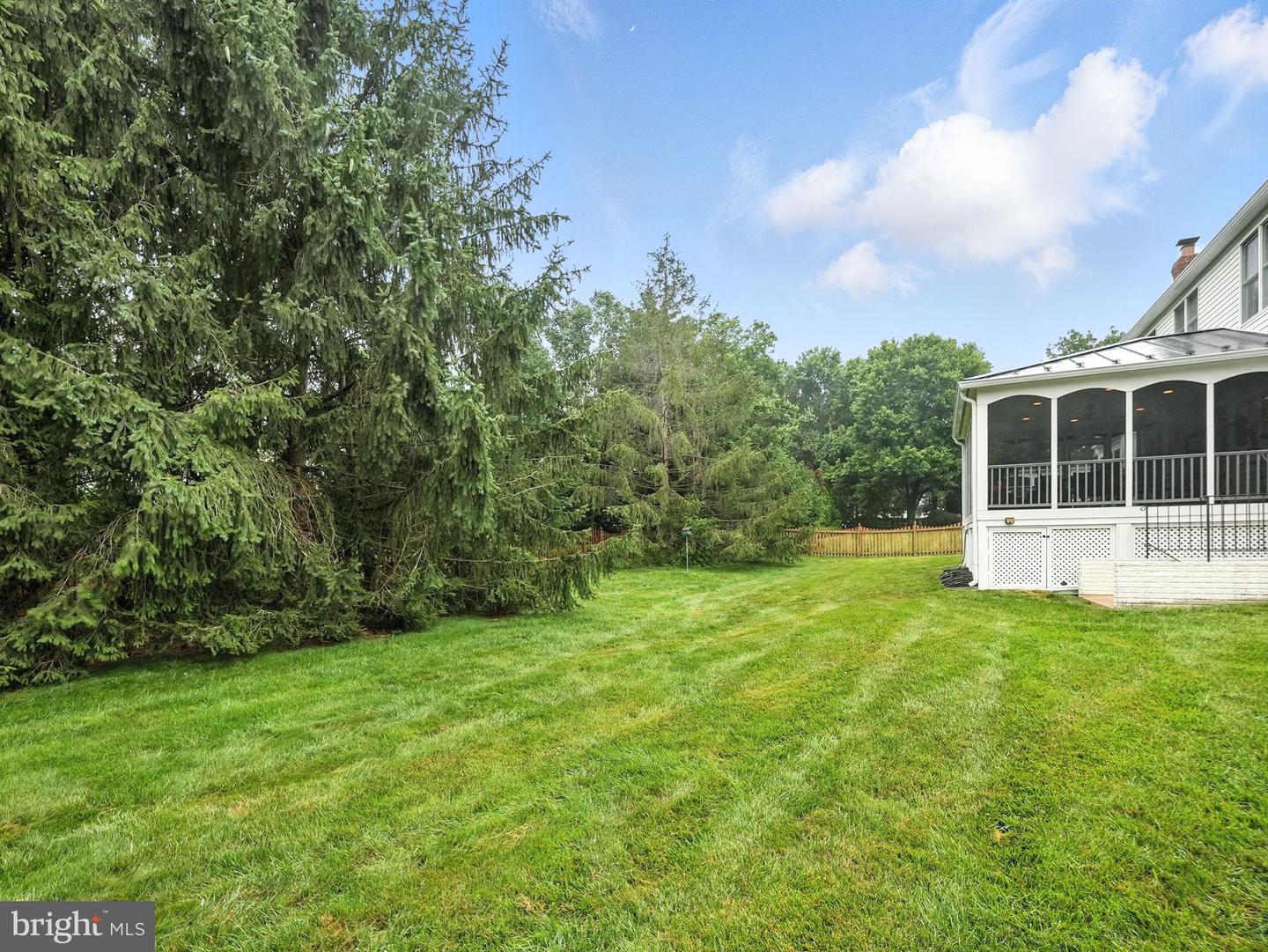 638 MEADE DR SW, LEESBURG, Virginia 20175, 4 Bedrooms Bedrooms, ,4 BathroomsBathrooms,Residential,For sale,638 MEADE DR SW,VALO2098902 MLS # VALO2098902