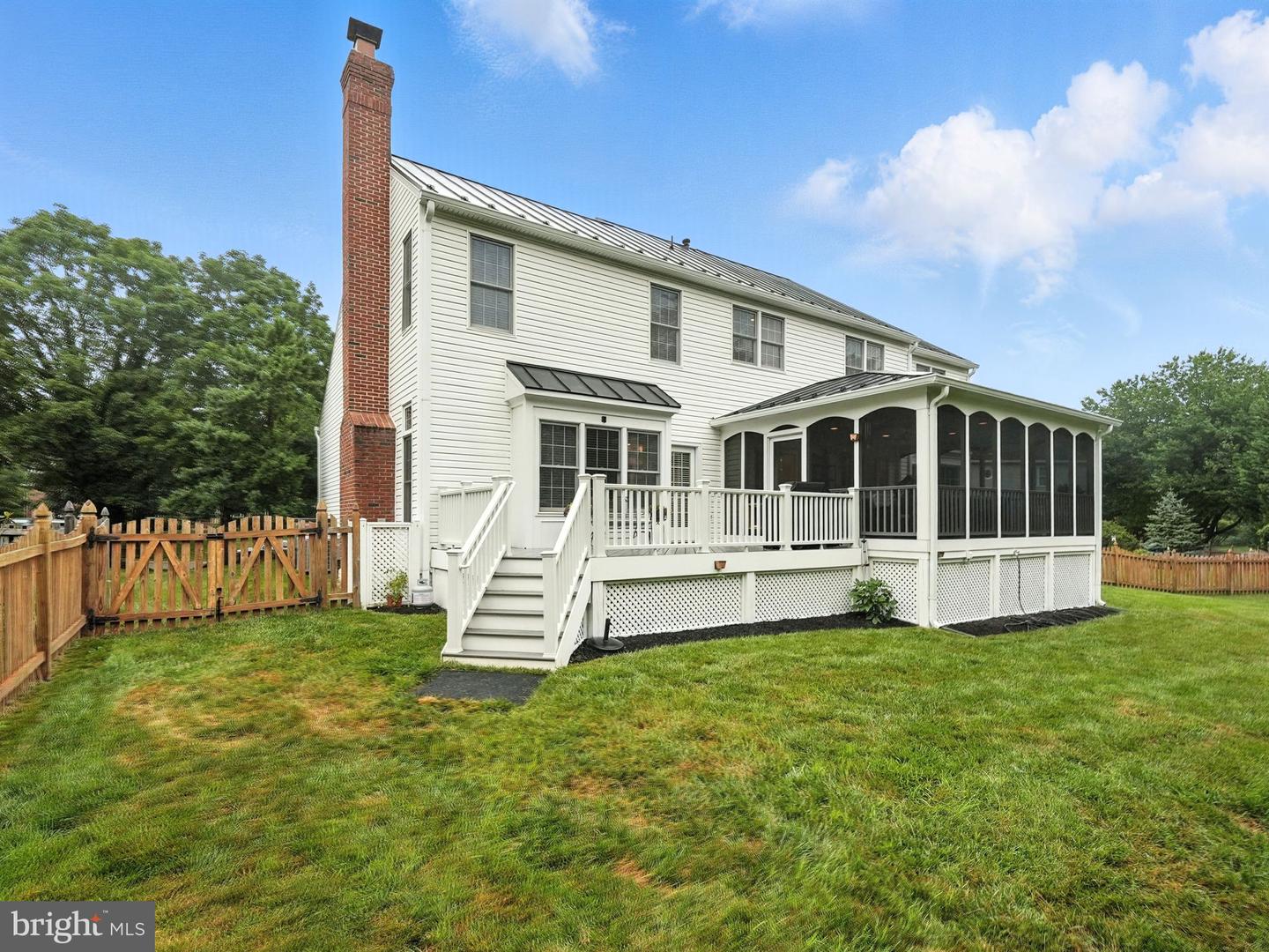 638 MEADE DR SW, LEESBURG, Virginia 20175, 4 Bedrooms Bedrooms, ,4 BathroomsBathrooms,Residential,For sale,638 MEADE DR SW,VALO2098902 MLS # VALO2098902