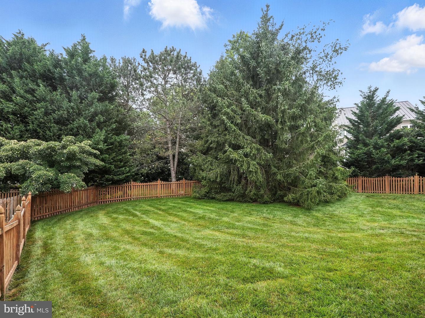 638 MEADE DR SW, LEESBURG, Virginia 20175, 4 Bedrooms Bedrooms, ,4 BathroomsBathrooms,Residential,For sale,638 MEADE DR SW,VALO2098902 MLS # VALO2098902
