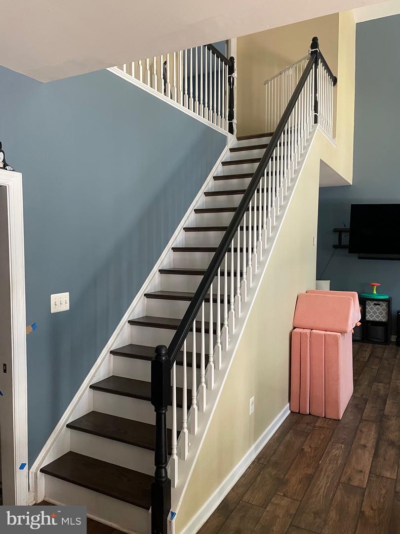 5214 SWAIN DR, WARRENTON, Virginia 20187, 4 Bedrooms Bedrooms, ,4 BathroomsBathrooms,Residential,For sale,5214 SWAIN DR,VAFQ2017042 MLS # VAFQ2017042