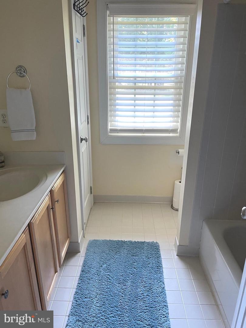 5214 SWAIN DR, WARRENTON, Virginia 20187, 4 Bedrooms Bedrooms, ,4 BathroomsBathrooms,Residential,For sale,5214 SWAIN DR,VAFQ2017042 MLS # VAFQ2017042