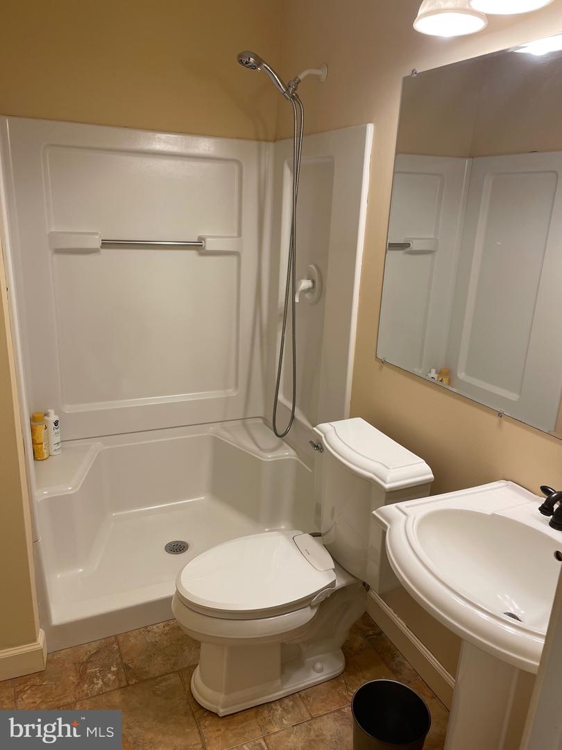 5214 SWAIN DR, WARRENTON, Virginia 20187, 4 Bedrooms Bedrooms, ,4 BathroomsBathrooms,Residential,For sale,5214 SWAIN DR,VAFQ2017042 MLS # VAFQ2017042