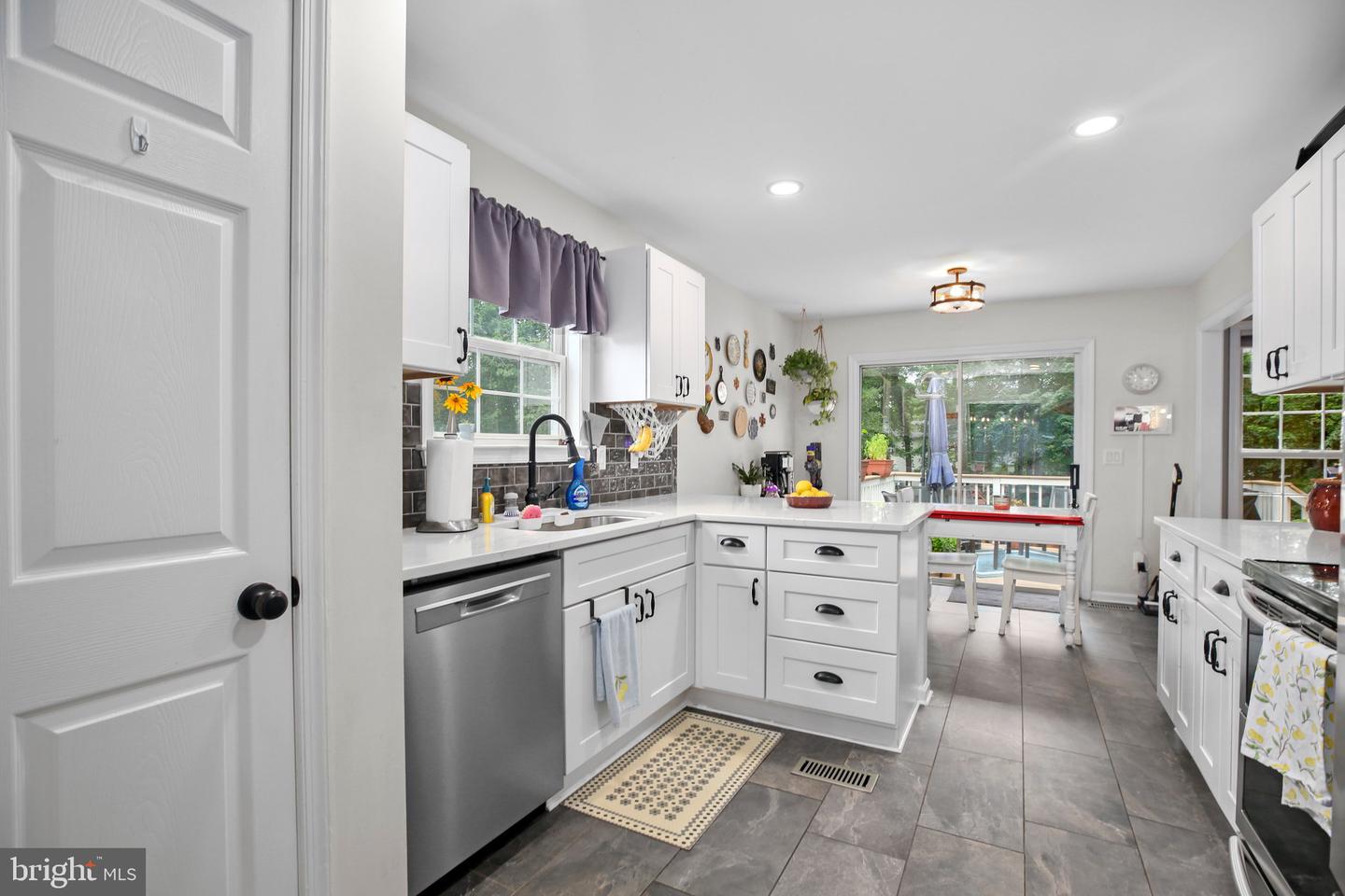 10104 S FULTON DR, FREDERICKSBURG, Virginia 22408, 4 Bedrooms Bedrooms, ,3 BathroomsBathrooms,Residential,For sale,10104 S FULTON DR,VASP2034076 MLS # VASP2034076