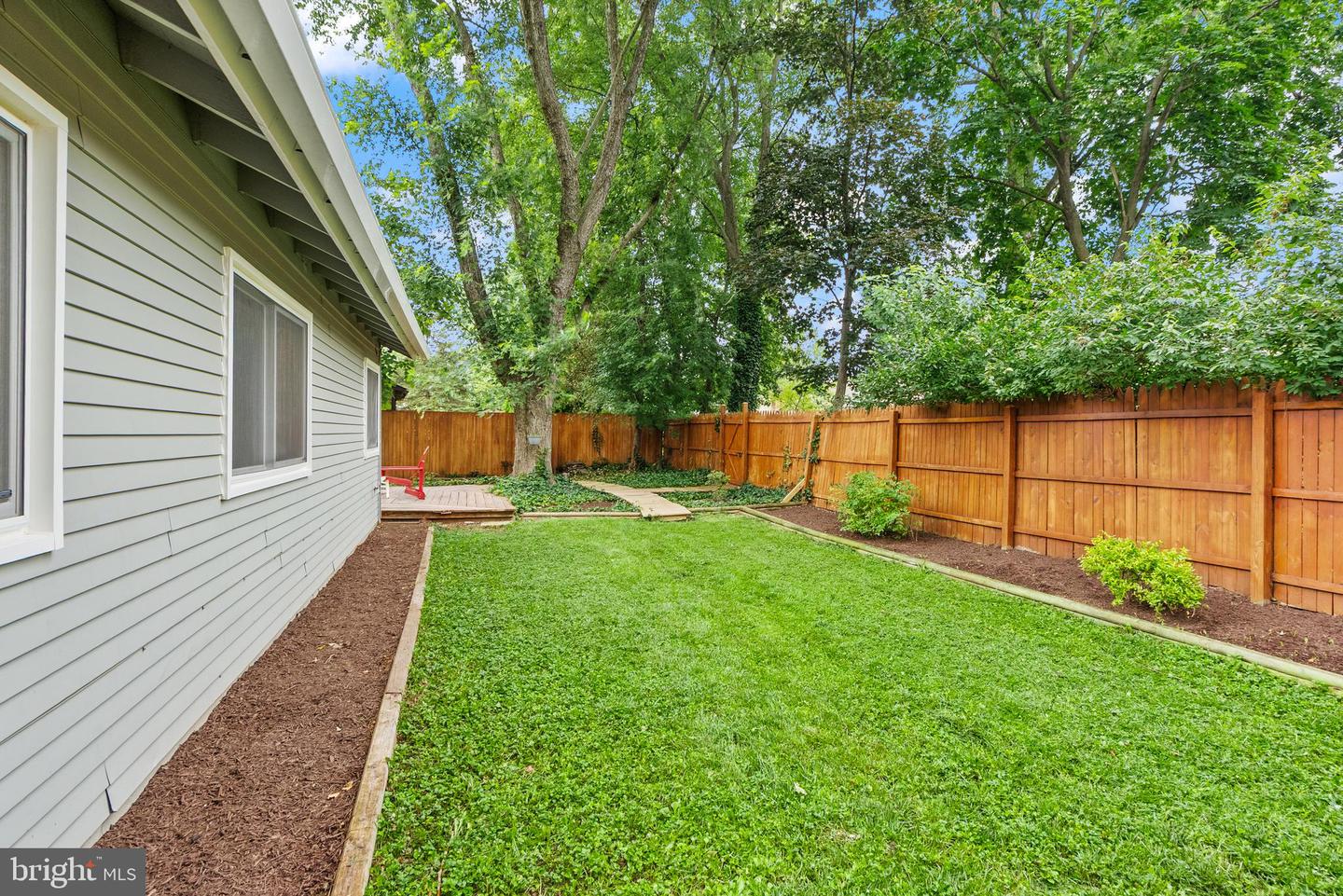816 SUGARLAND RUN DR, STERLING, Virginia 20164, 4 Bedrooms Bedrooms, ,2 BathroomsBathrooms,Residential,For sale,816 SUGARLAND RUN DR,VALO2100070 MLS # VALO2100070