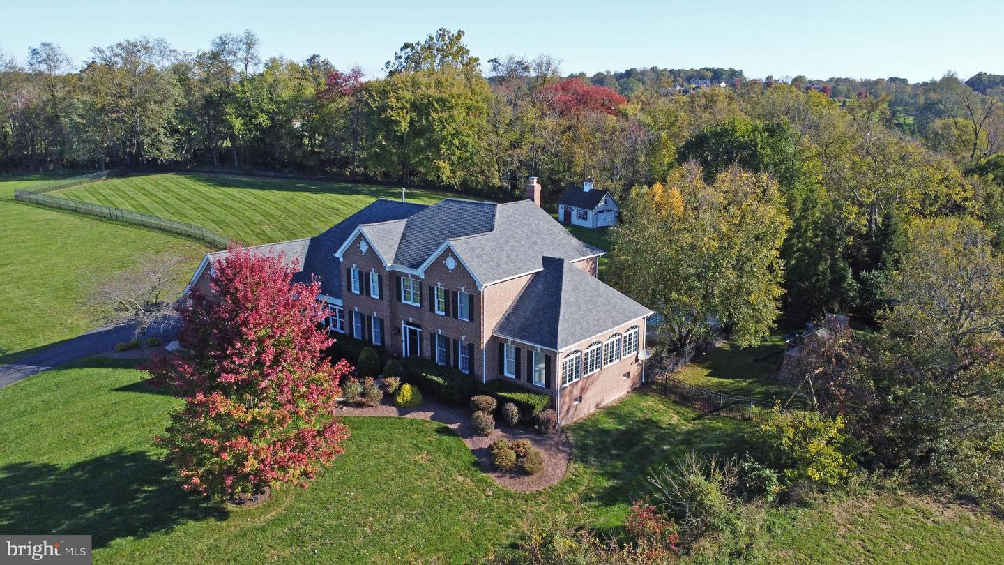 18132 SHENSTONE RUN CT, LEESBURG, Virginia 20175, 4 Bedrooms Bedrooms, ,5 BathroomsBathrooms,Residential,For sale,18132 SHENSTONE RUN CT,VALO2100322 MLS # VALO2100322