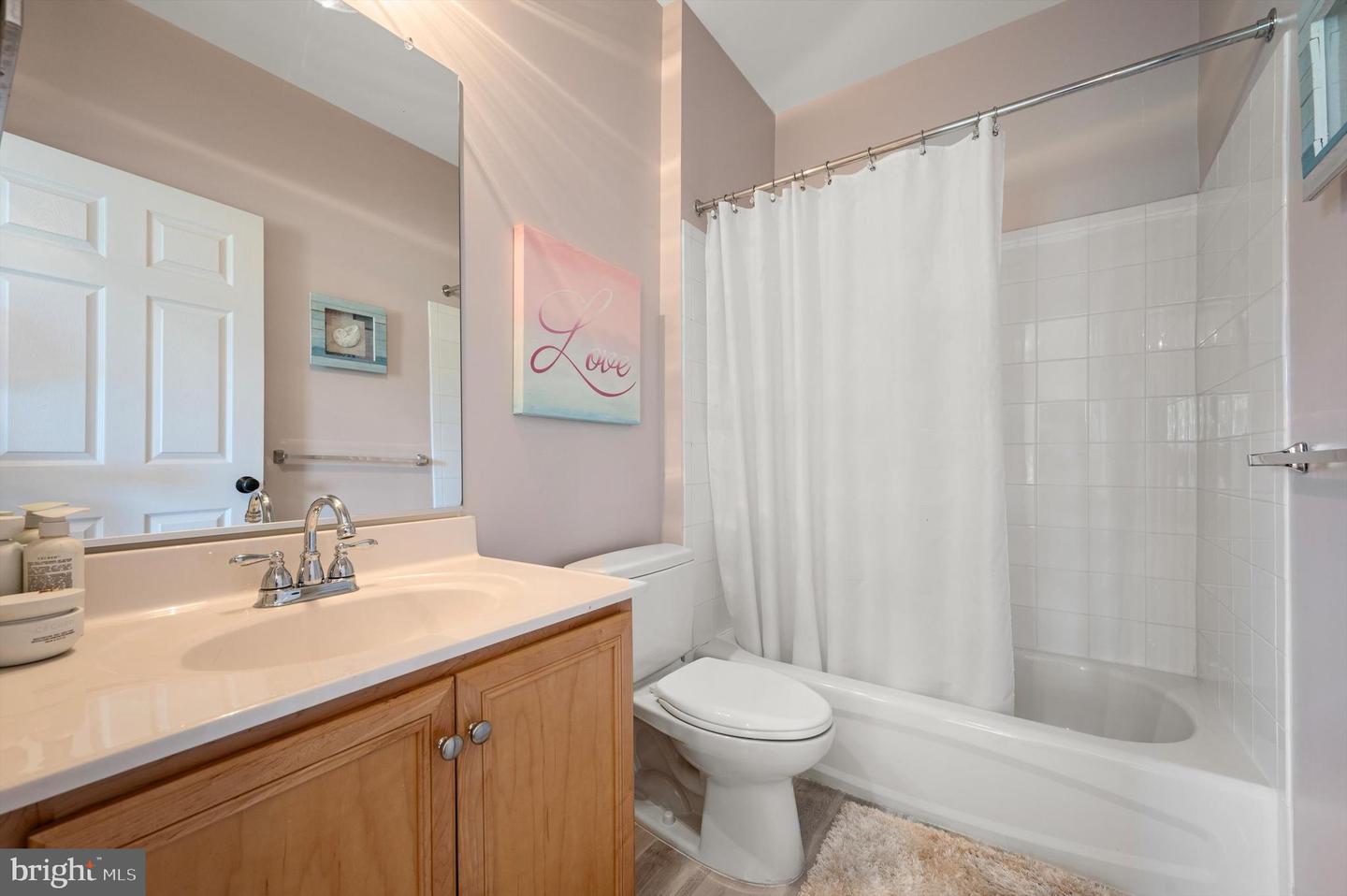 18132 SHENSTONE RUN CT, LEESBURG, Virginia 20175, 4 Bedrooms Bedrooms, ,5 BathroomsBathrooms,Residential,For sale,18132 SHENSTONE RUN CT,VALO2100322 MLS # VALO2100322