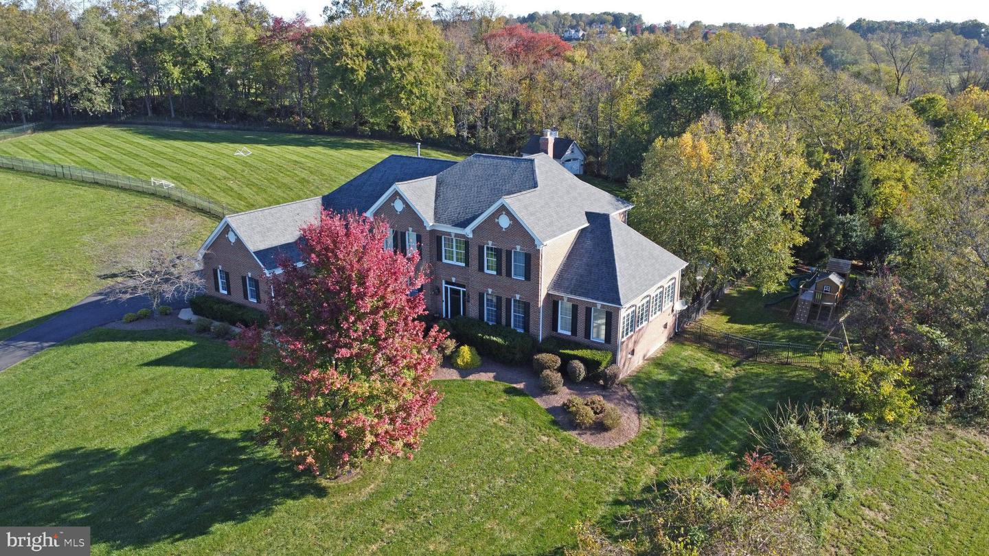 18132 SHENSTONE RUN CT, LEESBURG, Virginia 20175, 4 Bedrooms Bedrooms, ,5 BathroomsBathrooms,Residential,For sale,18132 SHENSTONE RUN CT,VALO2100322 MLS # VALO2100322
