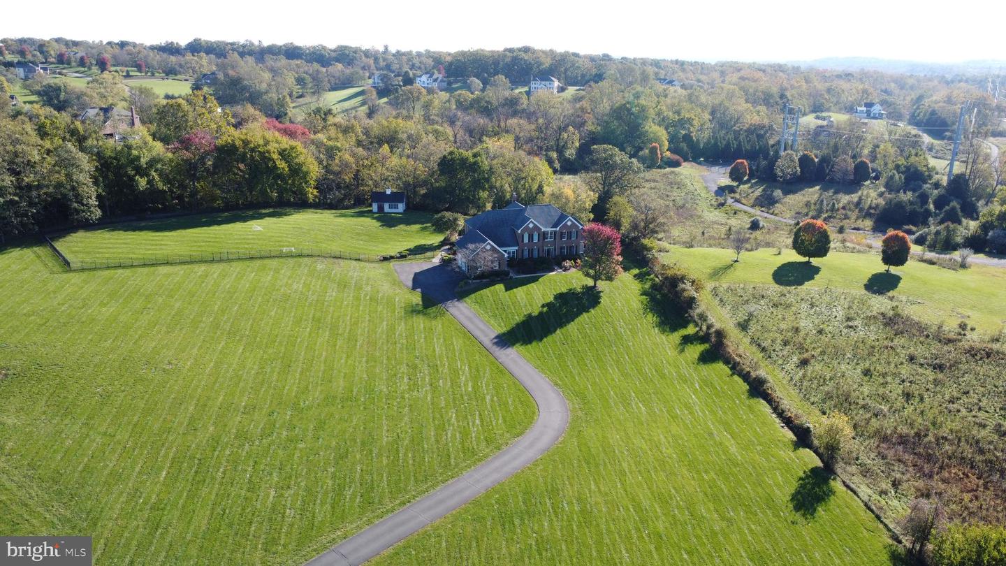 18132 SHENSTONE RUN CT, LEESBURG, Virginia 20175, 4 Bedrooms Bedrooms, ,5 BathroomsBathrooms,Residential,For sale,18132 SHENSTONE RUN CT,VALO2100322 MLS # VALO2100322