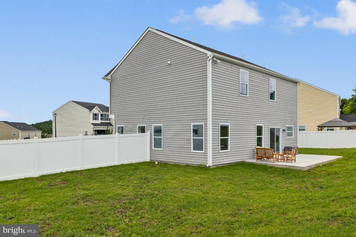 22 SIGNAL KNOB COTTAGE DR, STRASBURG, Virginia 22657, 4 Bedrooms Bedrooms, ,2 BathroomsBathrooms,Residential,For sale,22 SIGNAL KNOB COTTAGE DR,VASH2011798 MLS # VASH2011798