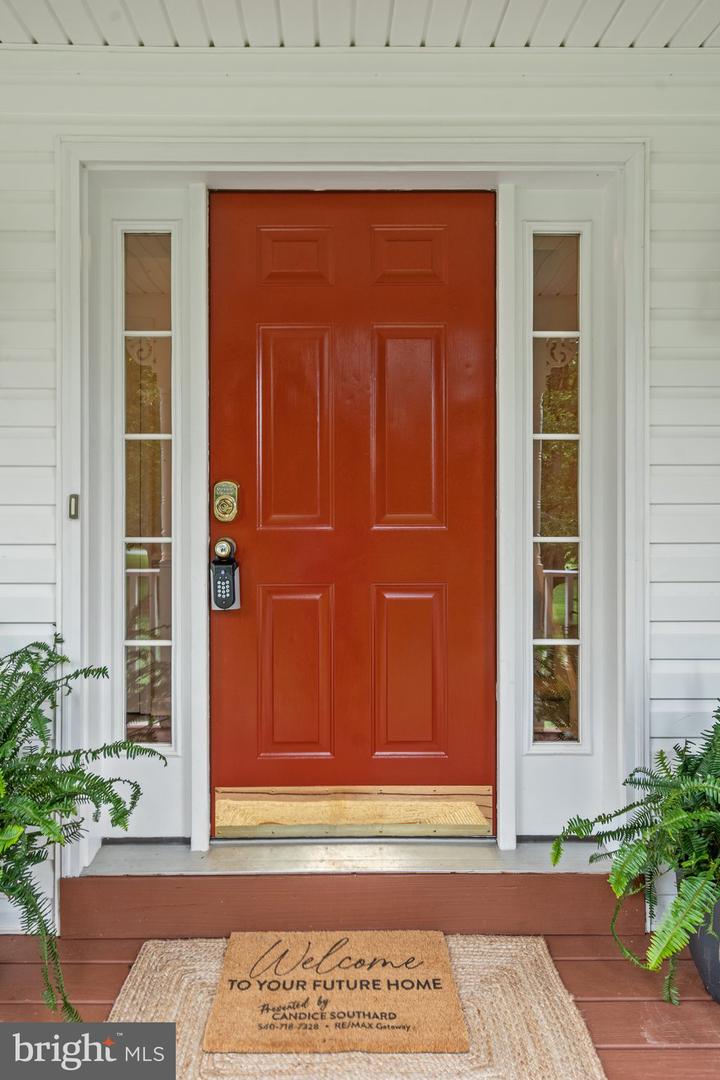14057 BROADVIEW LN, CULPEPER, Virginia 22701, 5 Bedrooms Bedrooms, ,3 BathroomsBathrooms,Residential,For sale,14057 BROADVIEW LN,VACU2010872 MLS # VACU2010872