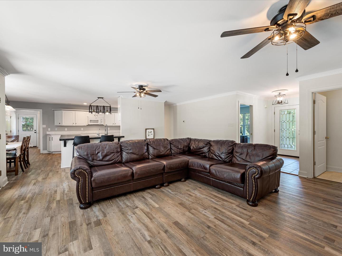 2358 CAVE RIDGE RD, MOUNT JACKSON, Virginia 22842, 3 Bedrooms Bedrooms, ,3 BathroomsBathrooms,Residential,For sale,2358 CAVE RIDGE RD,VASH2011812 MLS # VASH2011812