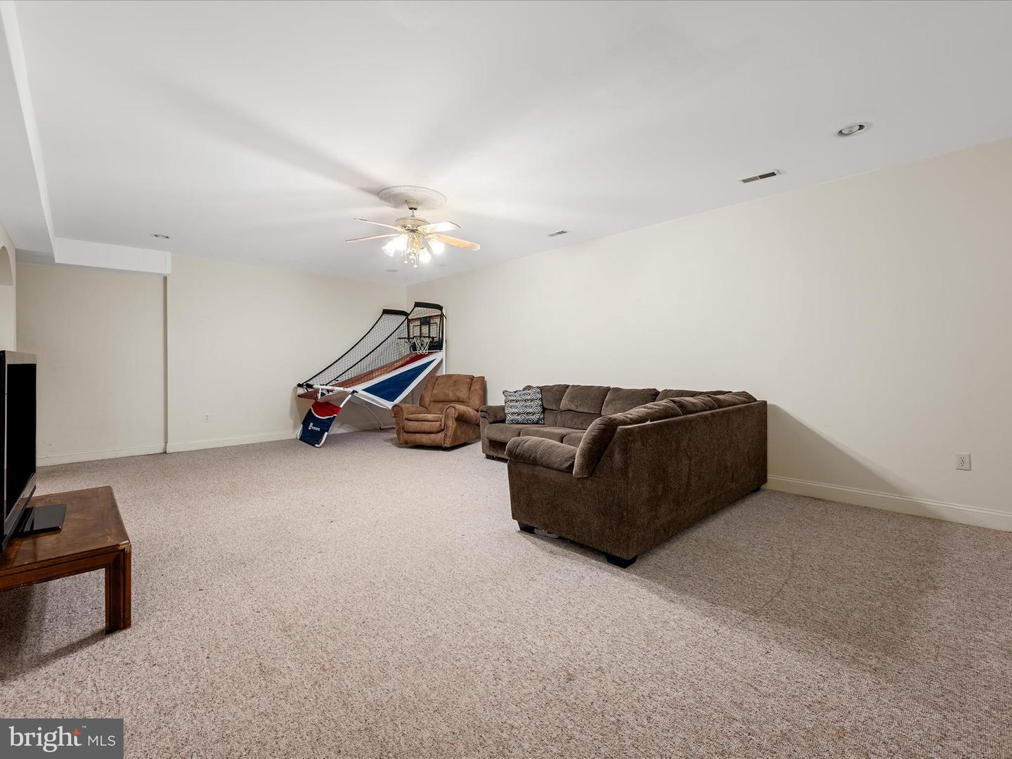 2358 CAVE RIDGE RD, MOUNT JACKSON, Virginia 22842, 3 Bedrooms Bedrooms, ,3 BathroomsBathrooms,Residential,For sale,2358 CAVE RIDGE RD,VASH2011812 MLS # VASH2011812