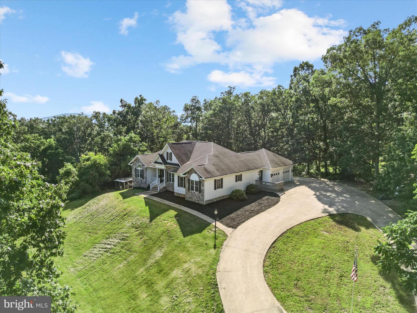 2358 CAVE RIDGE RD, MOUNT JACKSON, Virginia 22842, 3 Bedrooms Bedrooms, ,3 BathroomsBathrooms,Residential,For sale,2358 CAVE RIDGE RD,VASH2011812 MLS # VASH2011812