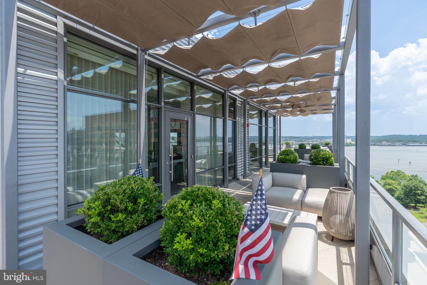 1201 N ROYAL ST #210, ALEXANDRIA, Virginia 22314, 2 Bedrooms Bedrooms, ,2 BathroomsBathrooms,Residential,For sale,1201 N ROYAL ST #210,VAAX2046994 MLS # VAAX2046994