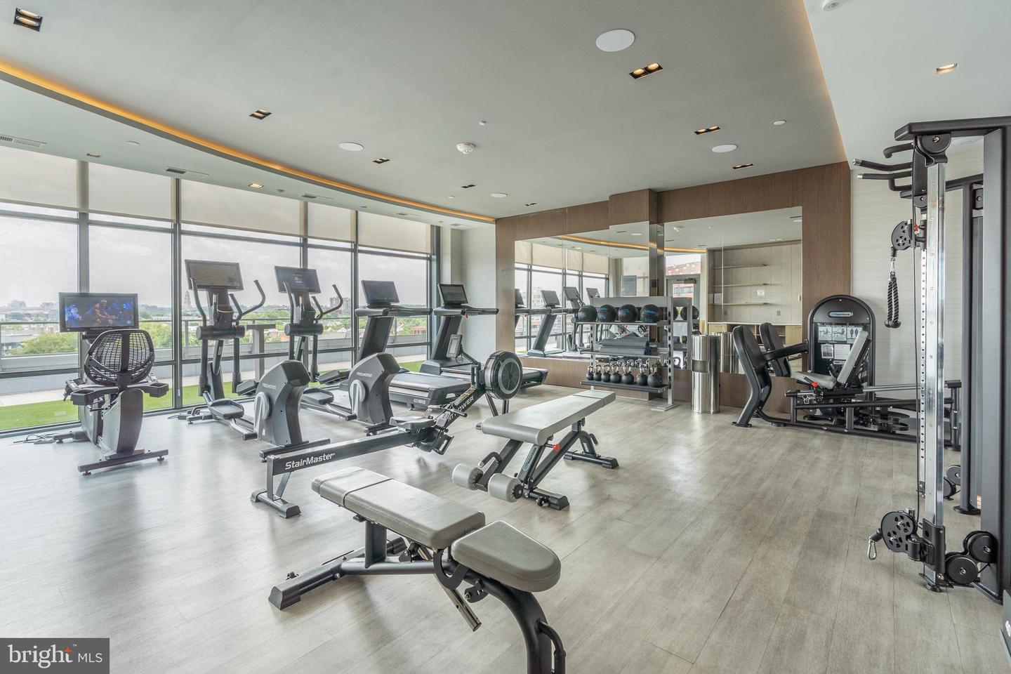 1201 N ROYAL ST #210, ALEXANDRIA, Virginia 22314, 2 Bedrooms Bedrooms, ,2 BathroomsBathrooms,Residential,For sale,1201 N ROYAL ST #210,VAAX2046994 MLS # VAAX2046994