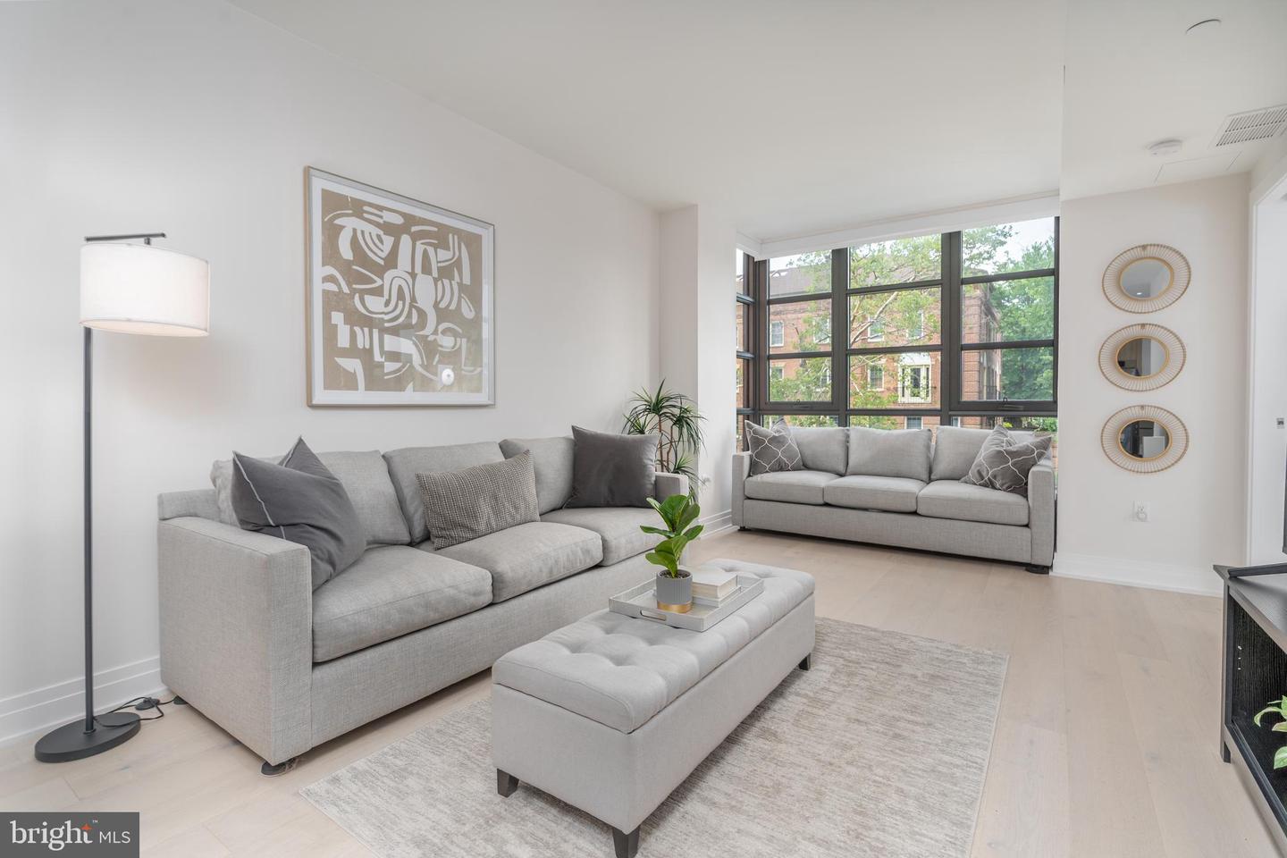 1201 N ROYAL ST #210, ALEXANDRIA, Virginia 22314, 2 Bedrooms Bedrooms, ,2 BathroomsBathrooms,Residential,For sale,1201 N ROYAL ST #210,VAAX2046994 MLS # VAAX2046994