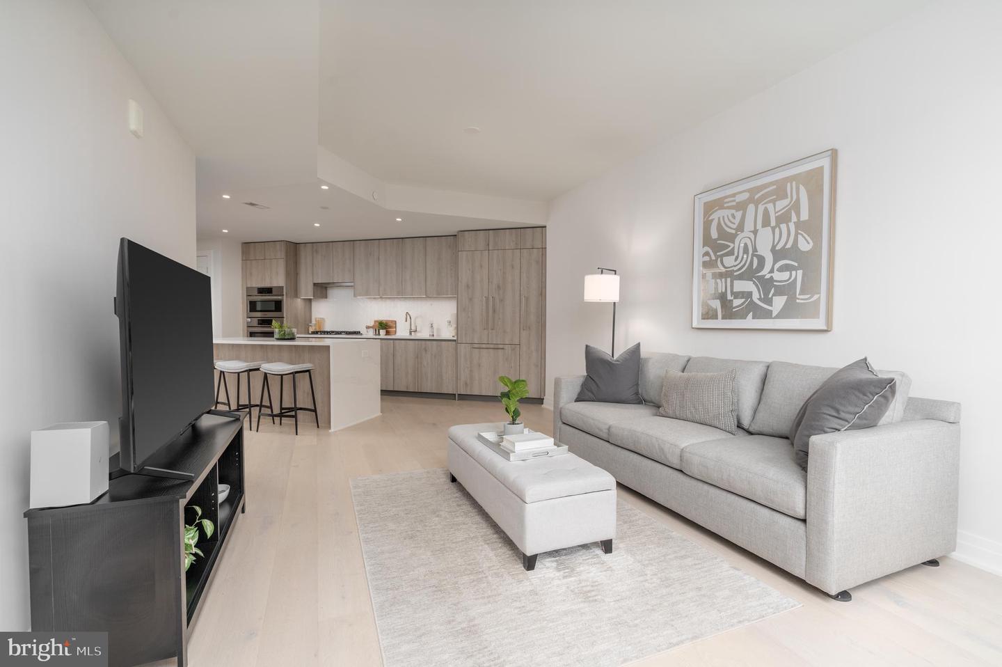 1201 N ROYAL ST #210, ALEXANDRIA, Virginia 22314, 2 Bedrooms Bedrooms, ,2 BathroomsBathrooms,Residential,For sale,1201 N ROYAL ST #210,VAAX2046994 MLS # VAAX2046994