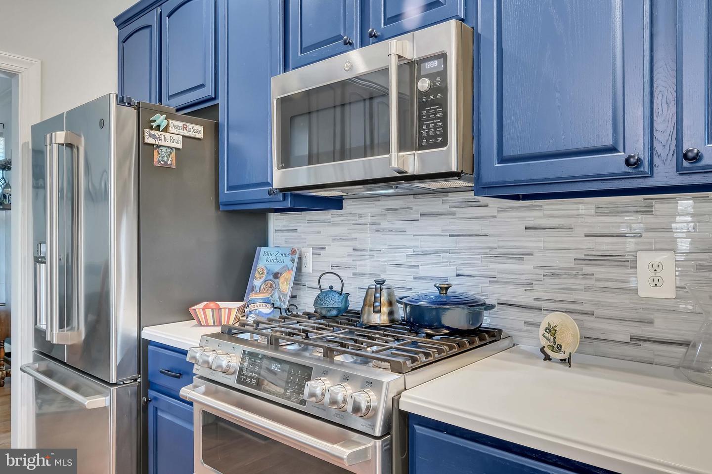 18992 SNOWBERRY CT, LEESBURG, Virginia 20176, 5 Bedrooms Bedrooms, ,3 BathroomsBathrooms,Residential,For sale,18992 SNOWBERRY CT,VALO2100748 MLS # VALO2100748