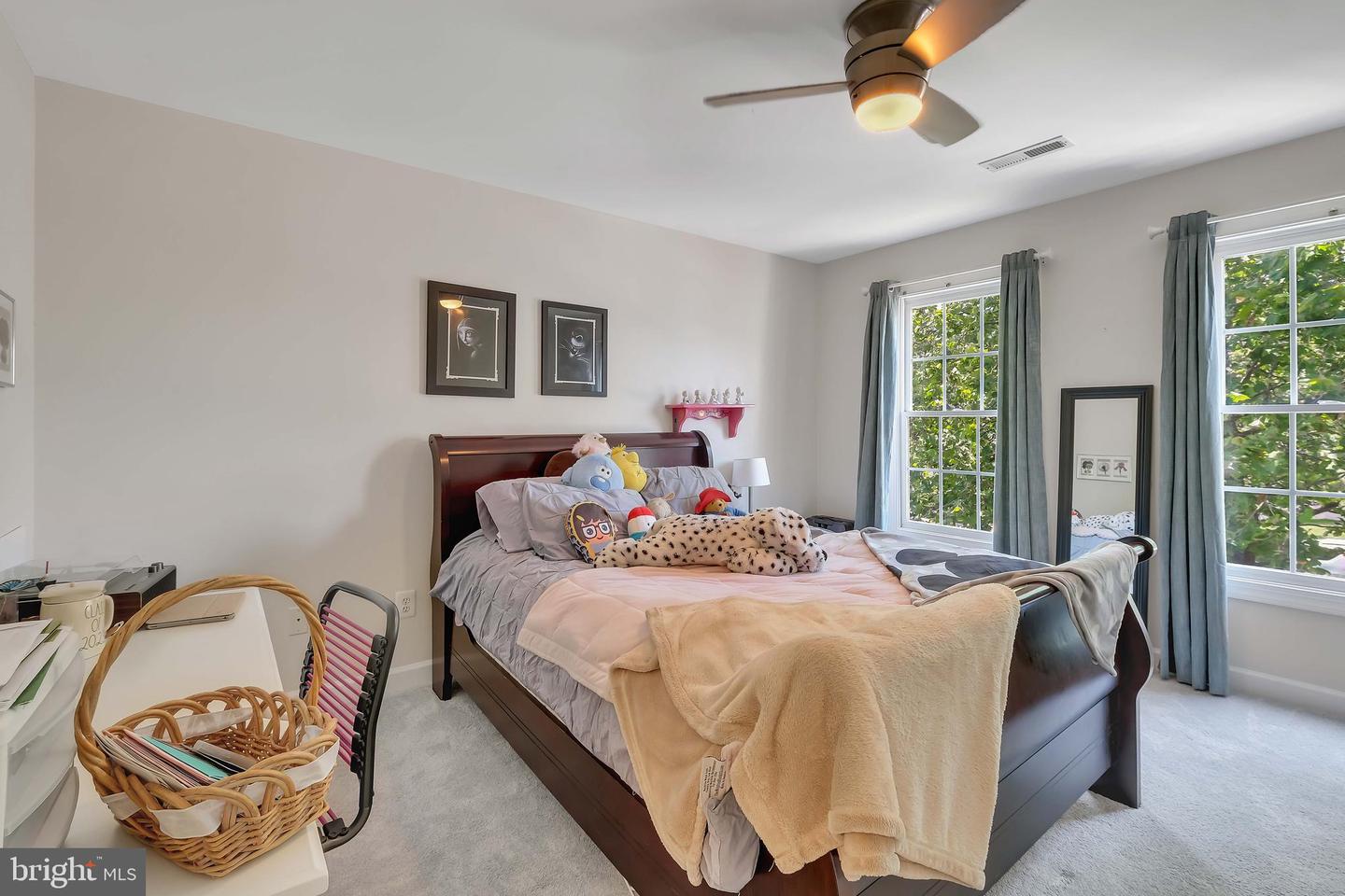 18992 SNOWBERRY CT, LEESBURG, Virginia 20176, 5 Bedrooms Bedrooms, ,3 BathroomsBathrooms,Residential,For sale,18992 SNOWBERRY CT,VALO2100748 MLS # VALO2100748