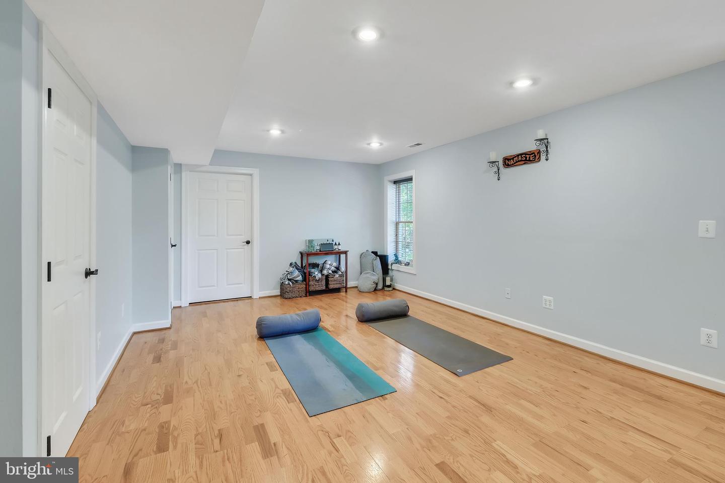 18992 SNOWBERRY CT, LEESBURG, Virginia 20176, 5 Bedrooms Bedrooms, ,3 BathroomsBathrooms,Residential,For sale,18992 SNOWBERRY CT,VALO2100748 MLS # VALO2100748