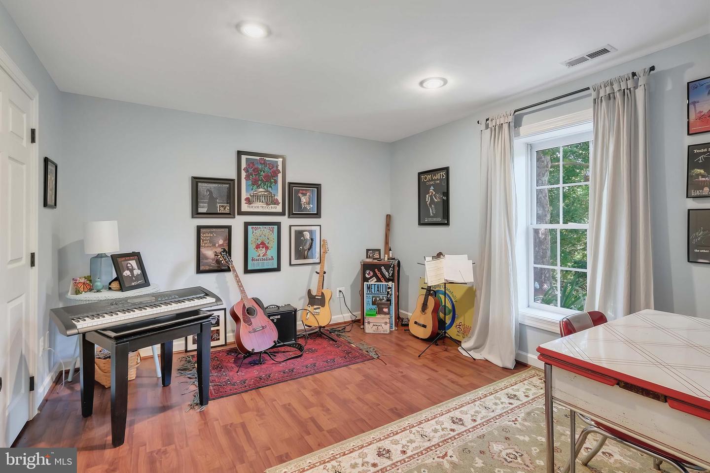 18992 SNOWBERRY CT, LEESBURG, Virginia 20176, 5 Bedrooms Bedrooms, ,3 BathroomsBathrooms,Residential,For sale,18992 SNOWBERRY CT,VALO2100748 MLS # VALO2100748
