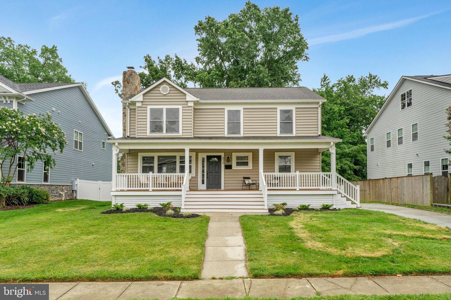 216 BATTLE ST SW, VIENNA, Virginia 22180, 4 Bedrooms Bedrooms, ,3 BathroomsBathrooms,Residential,For sale,216 BATTLE ST SW,VAFX2252900 MLS # VAFX2252900