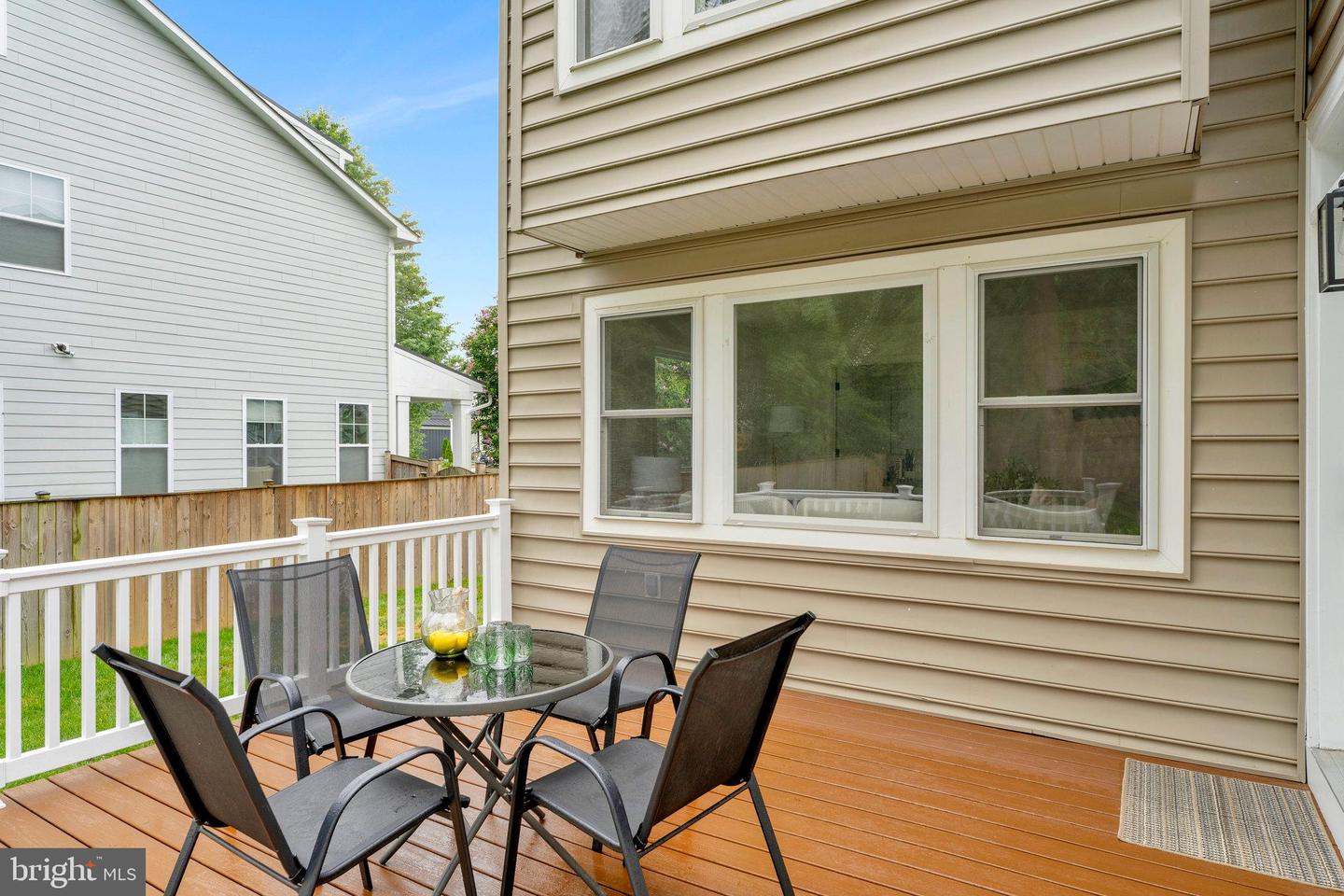 216 BATTLE ST SW, VIENNA, Virginia 22180, 4 Bedrooms Bedrooms, ,3 BathroomsBathrooms,Residential,For sale,216 BATTLE ST SW,VAFX2252900 MLS # VAFX2252900