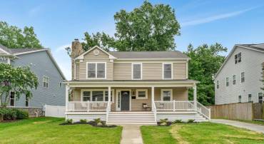 216 BATTLE ST SW, VIENNA, Virginia 22180, 4 Bedrooms Bedrooms, ,4 BathroomsBathrooms,Residential,For sale,216 BATTLE ST SW,VAFX2252900 MLS # VAFX2252900