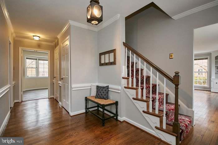 1006 KIMBERWICKE RD, MCLEAN, Virginia 22102, 5 Bedrooms Bedrooms, ,4 BathroomsBathrooms,Residential,For sale,1006 KIMBERWICKE RD,VAFX2252908 MLS # VAFX2252908