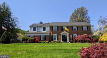 1006 KIMBERWICKE RD, MCLEAN, Virginia 22102, 5 Bedrooms Bedrooms, ,4 BathroomsBathrooms,Residential,For sale,1006 KIMBERWICKE RD,VAFX2252908 MLS # VAFX2252908