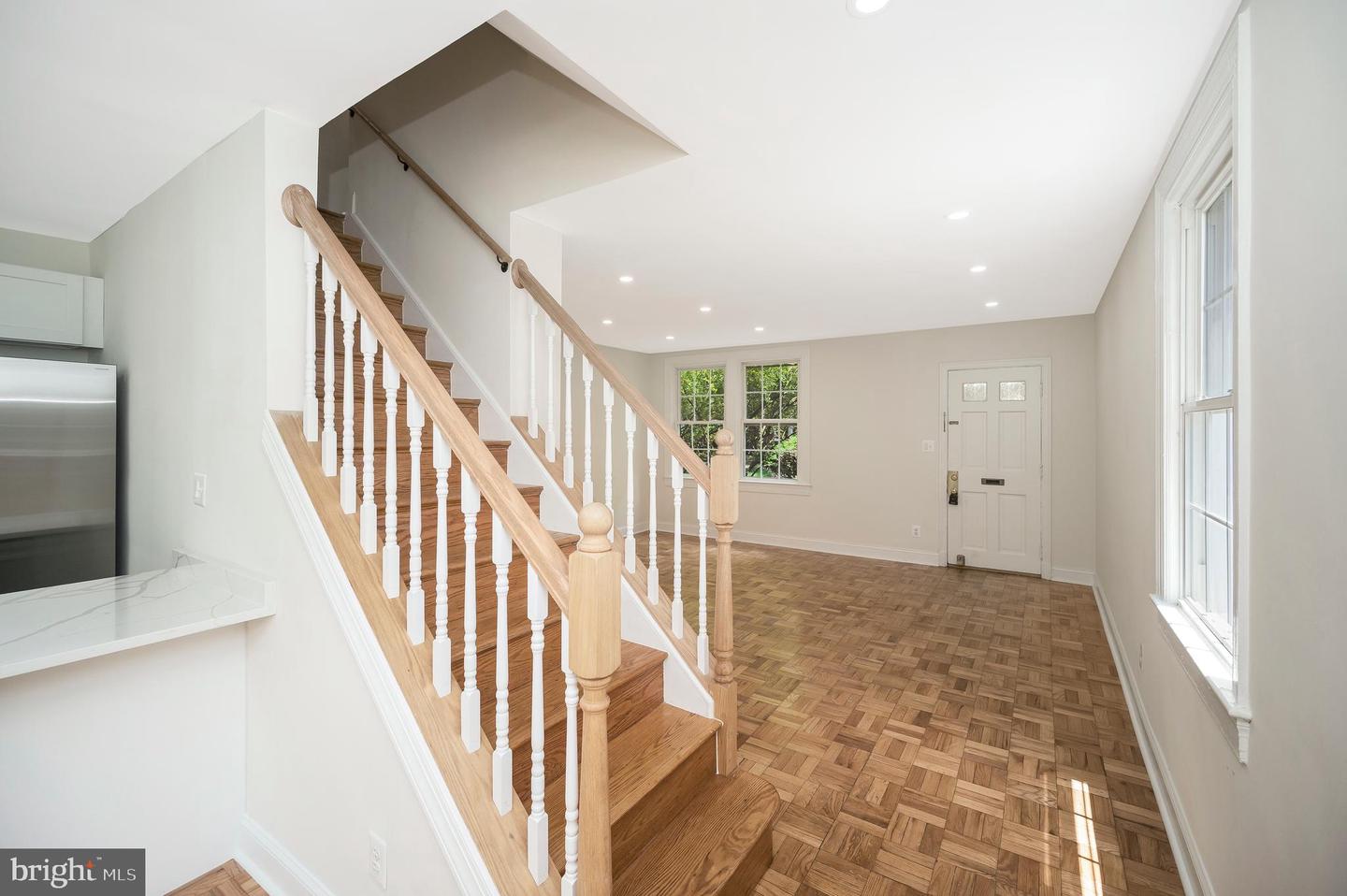 2600 16TH ST S #696, ARLINGTON, Virginia 22204, 2 Bedrooms Bedrooms, ,1 BathroomBathrooms,Residential,For sale,2600 16TH ST S #696,VAAR2060080 MLS # VAAR2060080