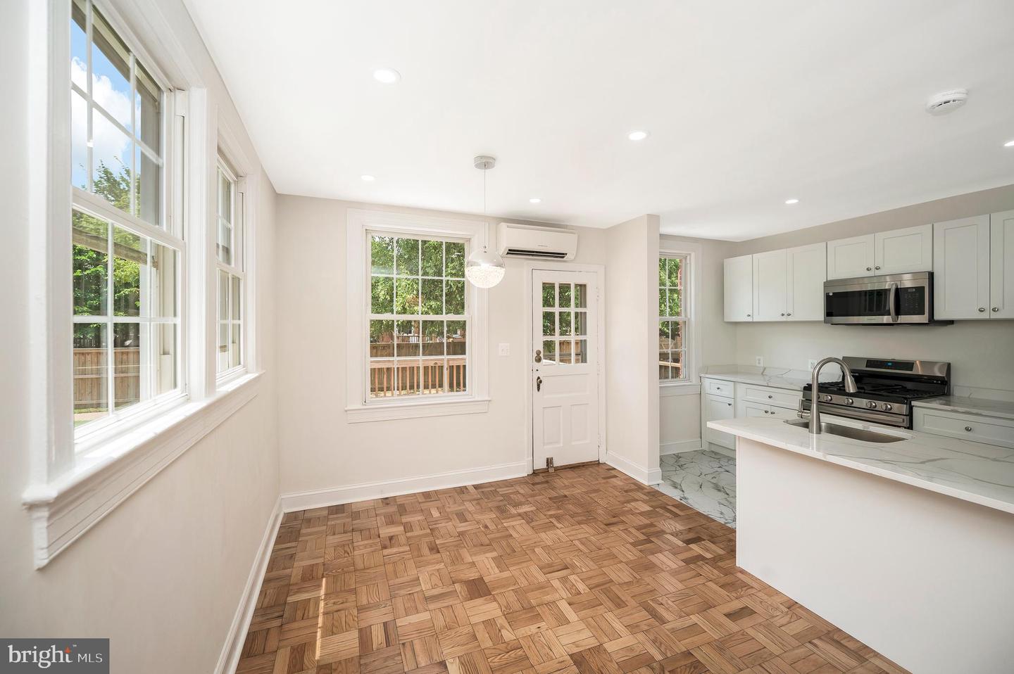 2600 16TH ST S #696, ARLINGTON, Virginia 22204, 2 Bedrooms Bedrooms, ,1 BathroomBathrooms,Residential,For sale,2600 16TH ST S #696,VAAR2060080 MLS # VAAR2060080