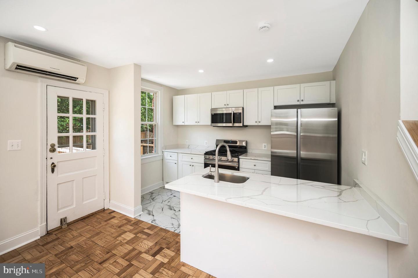 2600 16TH ST S #696, ARLINGTON, Virginia 22204, 2 Bedrooms Bedrooms, ,1 BathroomBathrooms,Residential,For sale,2600 16TH ST S #696,VAAR2060080 MLS # VAAR2060080