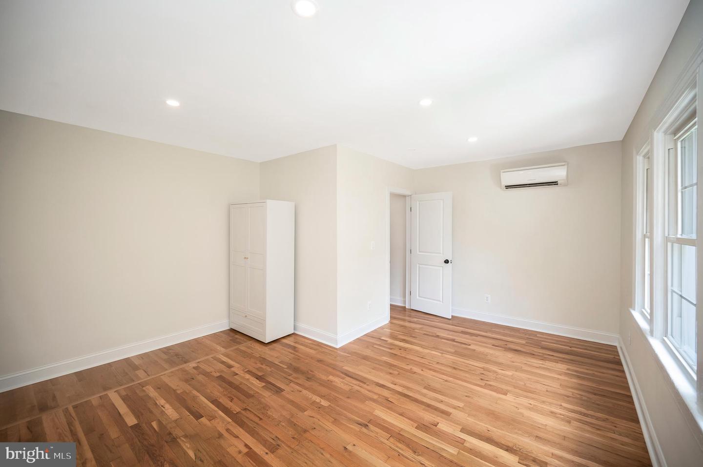 2600 16TH ST S #696, ARLINGTON, Virginia 22204, 2 Bedrooms Bedrooms, ,1 BathroomBathrooms,Residential,For sale,2600 16TH ST S #696,VAAR2060080 MLS # VAAR2060080