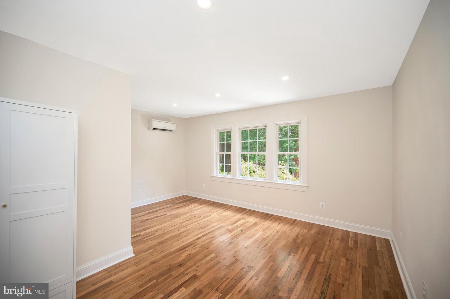 2600 16TH ST S #696, ARLINGTON, Virginia 22204, 2 Bedrooms Bedrooms, ,1 BathroomBathrooms,Residential,For sale,2600 16TH ST S #696,VAAR2060080 MLS # VAAR2060080