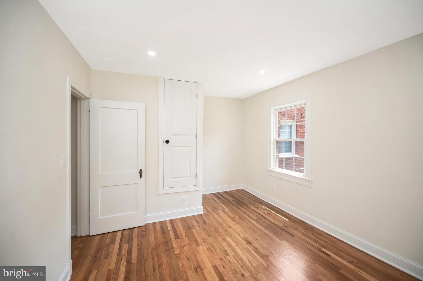 2600 16TH ST S #696, ARLINGTON, Virginia 22204, 2 Bedrooms Bedrooms, ,1 BathroomBathrooms,Residential,For sale,2600 16TH ST S #696,VAAR2060080 MLS # VAAR2060080