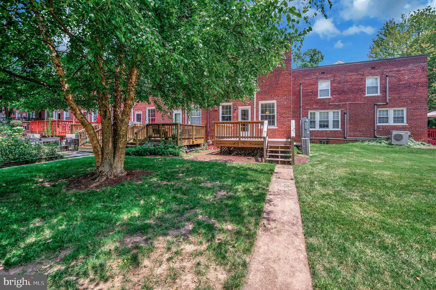 2600 16TH ST S #696, ARLINGTON, Virginia 22204, 2 Bedrooms Bedrooms, ,1 BathroomBathrooms,Residential,For sale,2600 16TH ST S #696,VAAR2060080 MLS # VAAR2060080