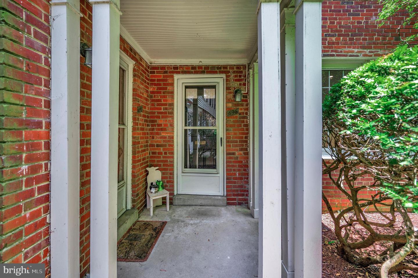 2600 16TH ST S #696, ARLINGTON, Virginia 22204, 2 Bedrooms Bedrooms, ,1 BathroomBathrooms,Residential,For sale,2600 16TH ST S #696,VAAR2060080 MLS # VAAR2060080