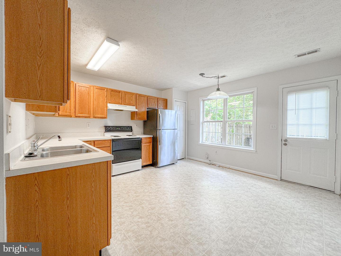 4110 ENGLANDTOWN RD, FREDERICKSBURG, Virginia 22408, 2 Bedrooms Bedrooms, ,2 BathroomsBathrooms,Residential,For sale,4110 ENGLANDTOWN RD,VASP2034368 MLS # VASP2034368