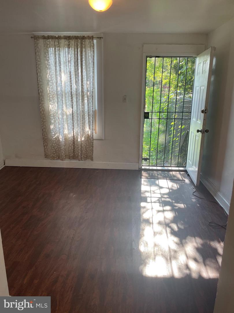 537 42ND ST NE, WASHINGTON, District Of Columbia 20019, 3 Bedrooms Bedrooms, ,3 BathroomsBathrooms,Residential,For sale,537 42ND ST NE,DCDC2208652 MLS # DCDC2208652