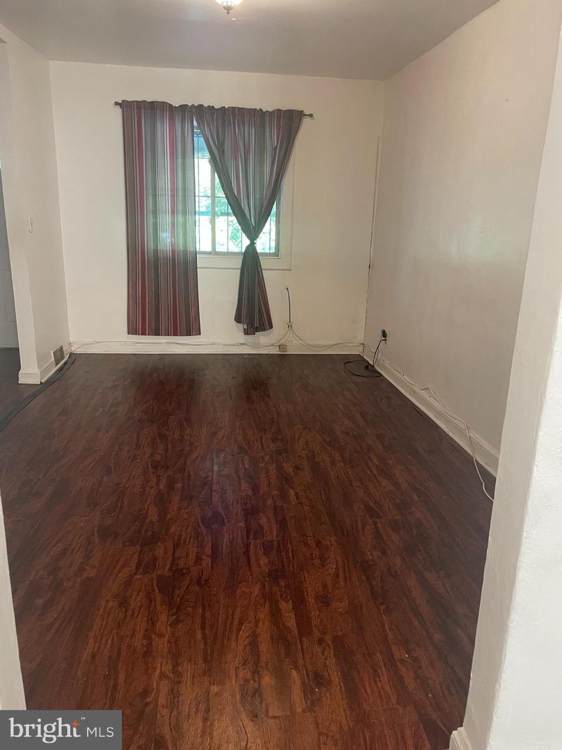537 42ND ST NE, WASHINGTON, District Of Columbia 20019, 3 Bedrooms Bedrooms, ,3 BathroomsBathrooms,Residential,For sale,537 42ND ST NE,DCDC2208652 MLS # DCDC2208652