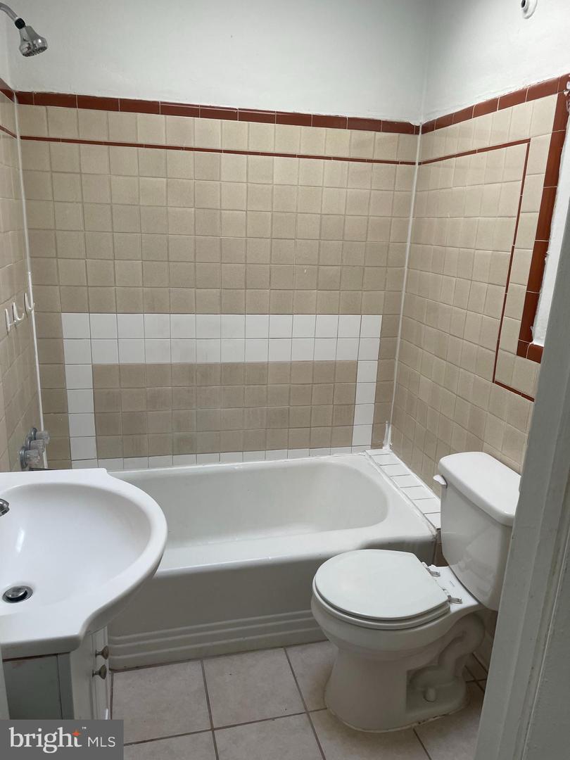 537 42ND ST NE, WASHINGTON, District Of Columbia 20019, 3 Bedrooms Bedrooms, ,3 BathroomsBathrooms,Residential,For sale,537 42ND ST NE,DCDC2208652 MLS # DCDC2208652
