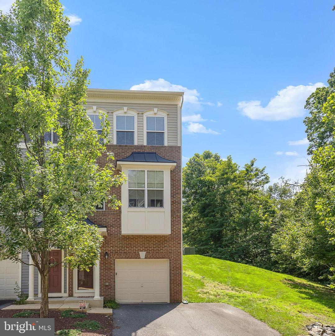 111 SAGINAW DR, STAFFORD, Virginia 22556, 3 Bedrooms Bedrooms, ,3 BathroomsBathrooms,Residential,For sale,111 SAGINAW DR,VAST2040416 MLS # VAST2040416
