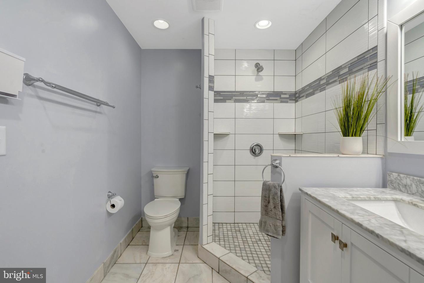 123 MAGNOLIA RD, STERLING, Virginia 20164, 3 Bedrooms Bedrooms, ,2 BathroomsBathrooms,Residential,For sale,123 MAGNOLIA RD,VALO2100928 MLS # VALO2100928