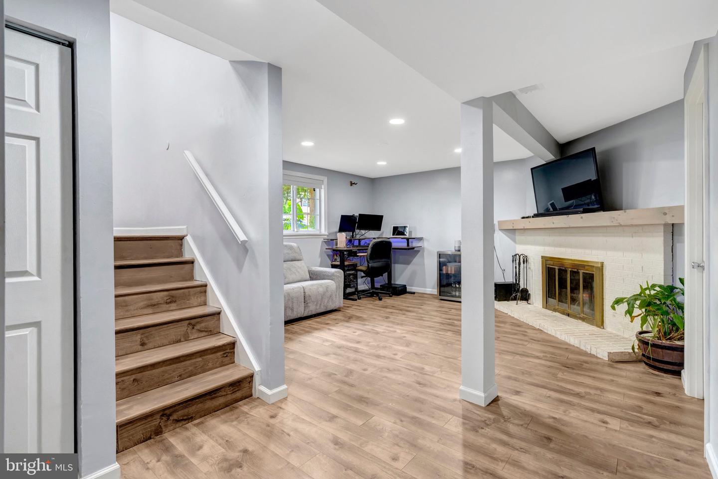 123 MAGNOLIA RD, STERLING, Virginia 20164, 3 Bedrooms Bedrooms, ,2 BathroomsBathrooms,Residential,For sale,123 MAGNOLIA RD,VALO2100928 MLS # VALO2100928