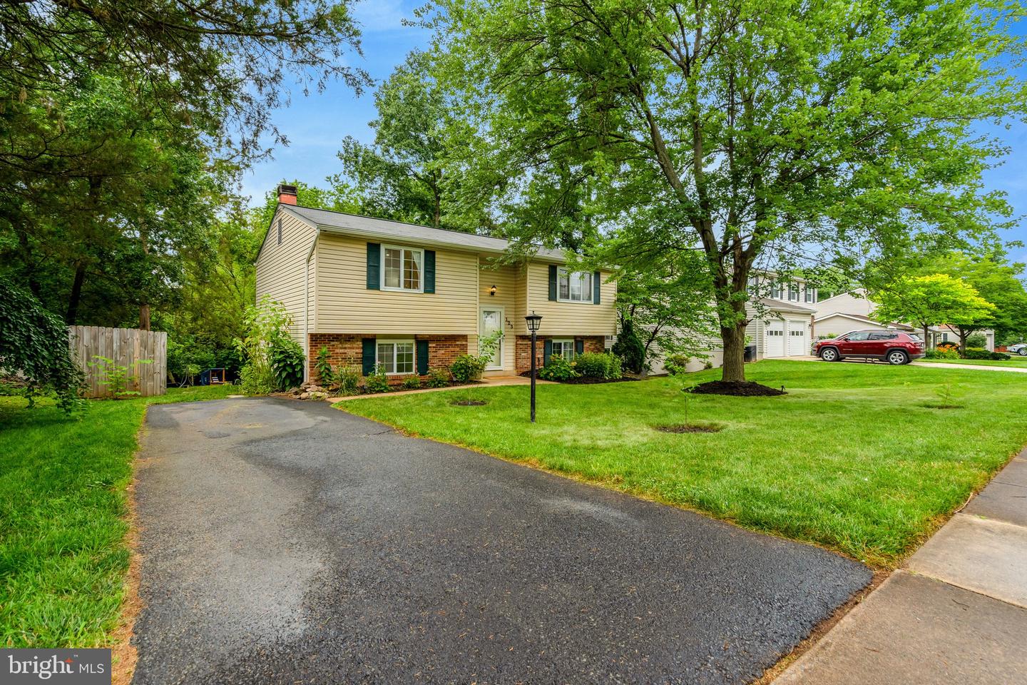 123 MAGNOLIA RD, STERLING, Virginia 20164, 3 Bedrooms Bedrooms, ,2 BathroomsBathrooms,Residential,For sale,123 MAGNOLIA RD,VALO2100928 MLS # VALO2100928