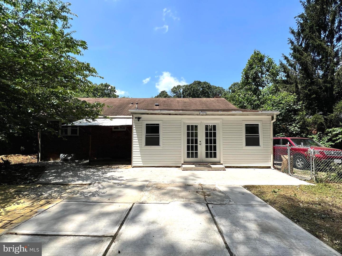 3809 LARCHMONT DR, ANNANDALE, Virginia 22003, 3 Bedrooms Bedrooms, ,2 BathroomsBathrooms,Residential,For sale,3809 LARCHMONT DR,VAFX2252870 MLS # VAFX2252870