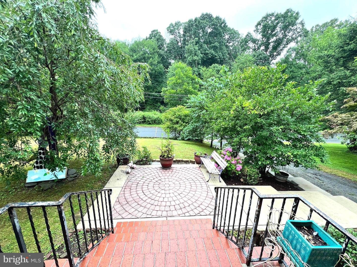 3809 LARCHMONT DR, ANNANDALE, Virginia 22003, 3 Bedrooms Bedrooms, ,2 BathroomsBathrooms,Residential,For sale,3809 LARCHMONT DR,VAFX2252870 MLS # VAFX2252870